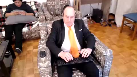 Snapshot of lajose52 chatting on 02/11/25, 08:20 lajose52 online show from 02/11/25, 08:20