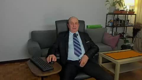 lajose52 online show from 07/17/26, 07:08