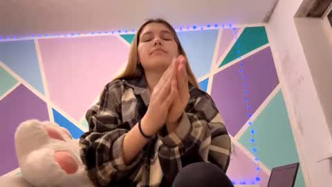 Sophie online show from 03/26/26, 02:17