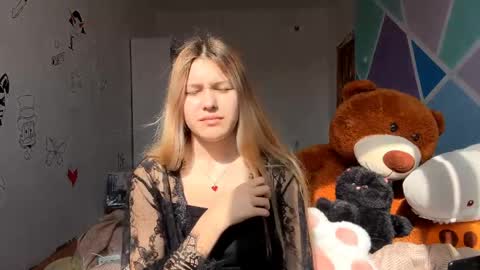 Sophie online show from 03/30/26, 09:43