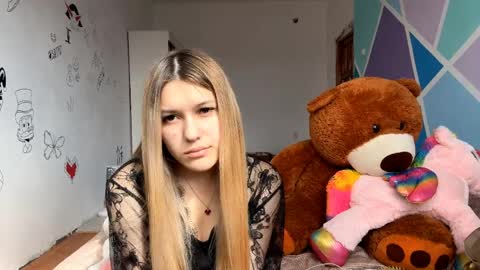 Sophie online show from 04/06/26, 07:09