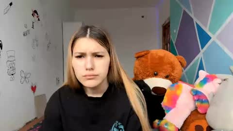 Sophie online show from 04/11/26, 11:14