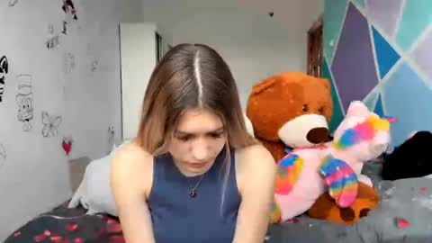 Sophie online show from 04/18/26, 11:25