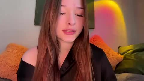 Snapshot of lakiaeskuchen chatting on 06/27/26, 06:07 Hello guys Im Ann online show from 06/27/26, 06:07
