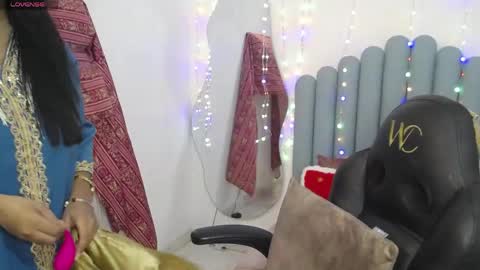 Laskhmirani online show from 04/14/26, 12:00