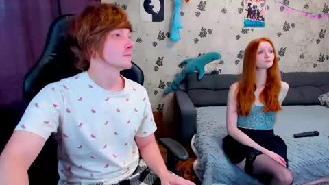 Snapshot of laksmrrr chatting on 03/03/25, 08:38 Lu Alex online show from 03/03/25, 08:38