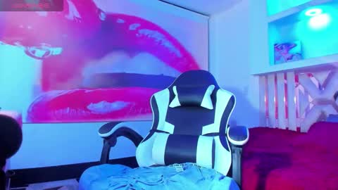 Snapshot of lala_clark chatting on 09/26/25, 12:53 Lala clark online show from 09/26/25, 12:53