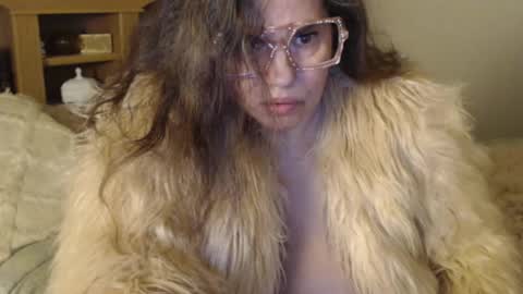 Snapshot of lalaisallbad chatting on 12/04/24, 12:52 Naomi Rose online show from 12/04/24, 12:52