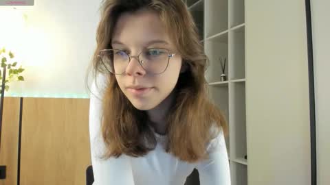 Snapshot of lalajecks chatting on 12/22/25, 08:06 Julia online show from 12/22/25, 08:06