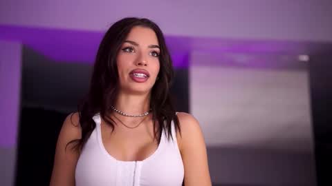 Lala online show from 11/21/25, 08:07