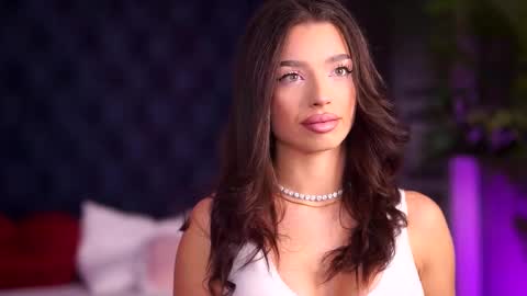 Lala online show from 11/24/25, 07:57