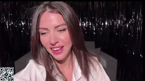 Snapshot of lallebi chatting on 12/06/24, 09:24 Ellina online show from 12/06/24, 09:24