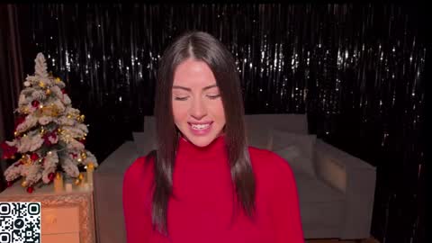 Snapshot of lallebi chatting on 12/26/24, 12:57 Ellina online show from 12/26/24, 12:57