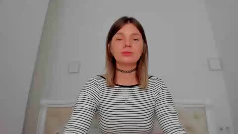 Lallie  online show from 02/05/26, 03:27