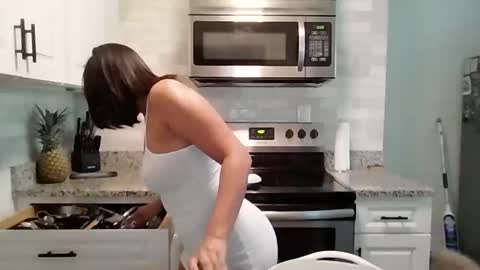 LALOVE99 online show from 04/13/26, 08:36