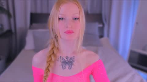 Laly online show from 12/25/24, 04:12