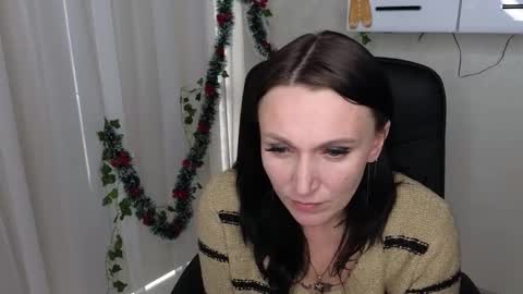 Snapshot of lalyaskyy chatting on 12/16/25, 11:26 Lalya online show from 12/16/25, 11:26