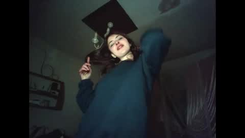 Snapshot of lama111111mama chatting on 02/20/26, 10:54 I work 5PM to 9 PM EST New York online show from 02/20/26, 10:54