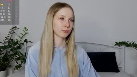 Liana online show from 01/17/26, 03:06