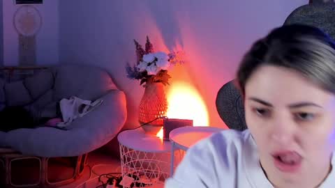 Snapshot of lana__may chatting on 12/07/24, 11:29 just call me Lana and her security online show from 12/07/24, 11:29