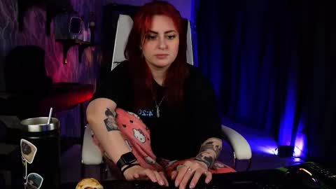 just call me Lana  and her security online show from 03/22/26, 09:34