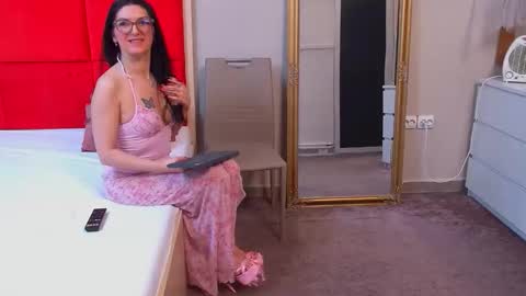 LanaBanner online show from 03/06/26, 05:48