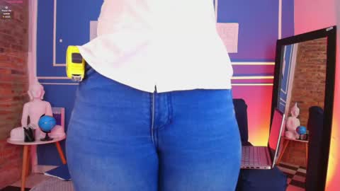  Lana  online show from 04/15/26, 11:39