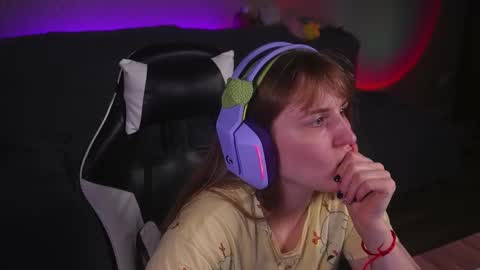 Kay online show from 09/11/25, 10:43