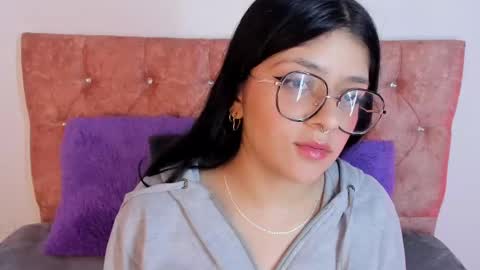 ... .          . ... online show from 03/05/25, 12:00