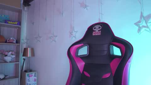 Snapshot of lana_dreams_ chatting on 02/20/26, 06:26 Lana online show from 02/20/26, 06:26