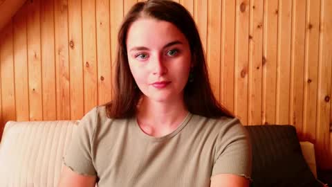 lana_gl online show from 04/05/26, 06:21