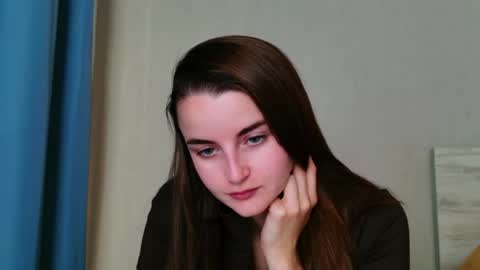 lana_gl online show from 05/28/26, 06:43