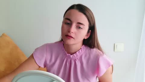lana_gl online show from 06/26/26, 07:24