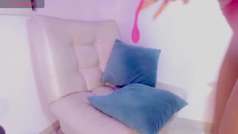 Snapshot of lana_hil chatting on 01/09/25, 05:23 LANA online show from 01/09/25, 05:23