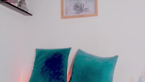 Snapshot of lana_hil chatting on 11/25/25, 02:55 LANA online show from 11/25/25, 02:55