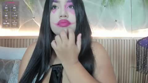 Snapshot of lana_lann chatting on 10/31/25, 11:55 lana_lann online show from 10/31/25, 11:55