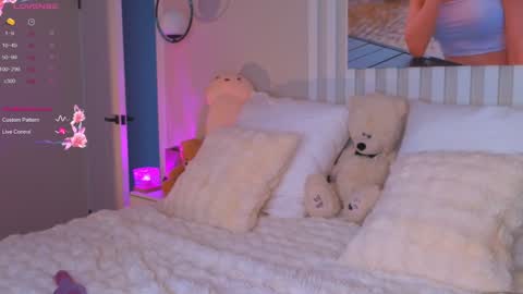 Milana online show from 01/10/25, 05:26