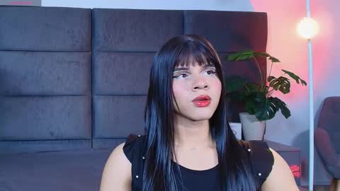 valentino moon online show from 04/13/26, 12:27