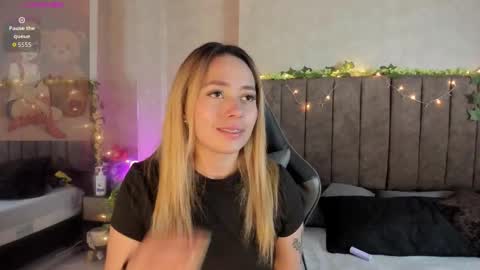 Lana online show from 02/07/26, 05:22