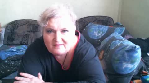 lanacat555 online show from 04/17/26, 06:16