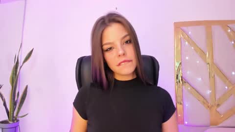 LanaJones online show from 03/06/25, 12:41