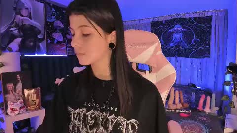 L A N A  online show from 03/04/25, 11:32