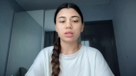 Snapshot of lanalandd chatting on 11/28/25, 01:36 Lana online show from 11/28/25, 01:36