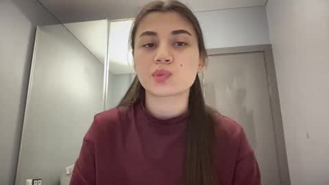 Lana online show from 12/05/25, 03:20