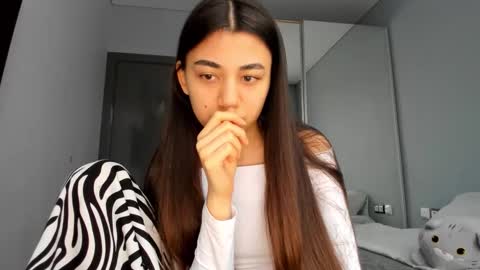 Lana online show from 12/17/25, 01:28