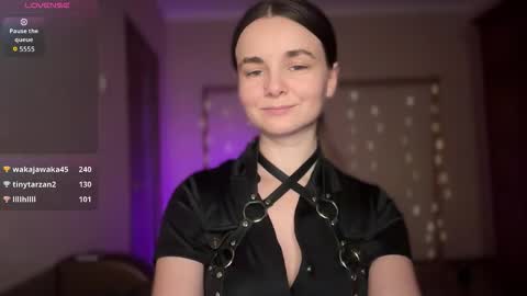 Lana online show from 11/05/25, 10:10