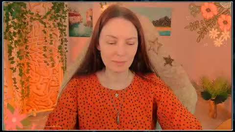 Snapshot of lanaradiance chatting on 06/25/26, 10:53 Lana Radiance online show from 06/25/26, 10:53
