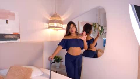 Lana online show from 01/10/26, 07:15