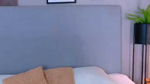 Lana online show from 05/02/26, 07:41