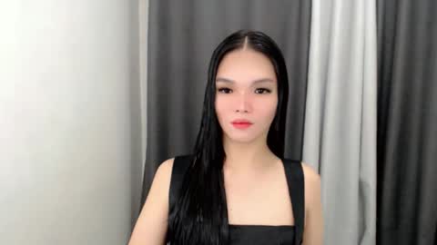 lanawyatt_ online show from 11/09/25, 03:43